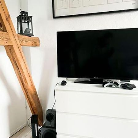 Modernes Apartment Mit Balkon Free Parking Netflix Celle Esterno foto
