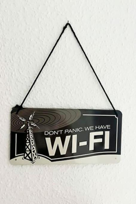 Modernes Apartment Mit Balkon Free Parking Netflix Celle Esterno foto