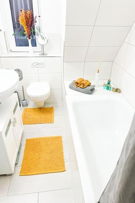 Modernes Apartment Mit Balkon Free Parking Netflix Celle Esterno foto